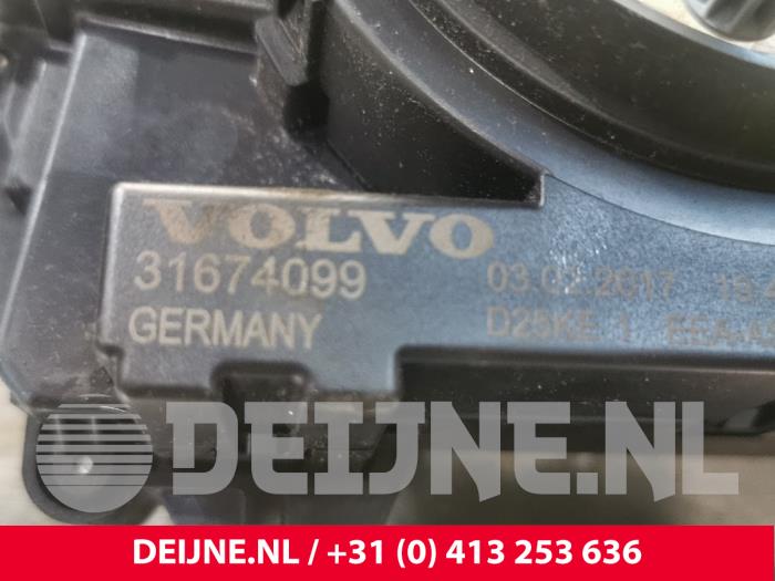 Spak, rattstång från en Volvo XC90 II 2.0 T8 16V Twin Engine AWD 2017