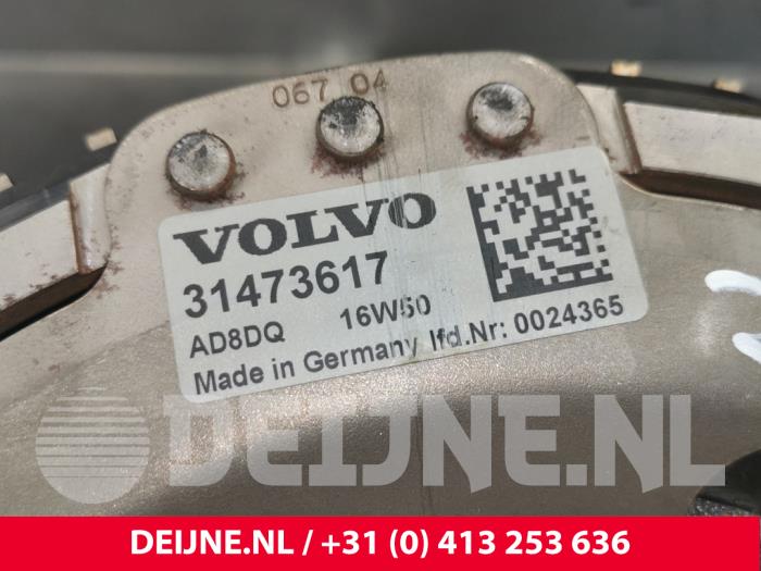 Dynamo från en Volvo XC90 II 2.0 T8 16V Twin Engine AWD 2017