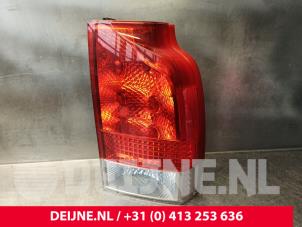 Używane Tylne swiatlo pozycyjne prawe Volvo V70 (SW) 2.4 D5 20V Cena € 100,00 Procedura marży oferowane przez van Deijne Onderdelen Uden B.V.