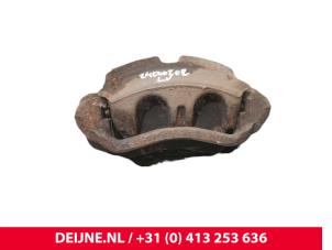 Używane Zacisk hamulcowy lewy przód MAN TGE 2.0 TDI Cena € 72,60 Z VAT oferowane przez van Deijne Onderdelen Uden B.V.