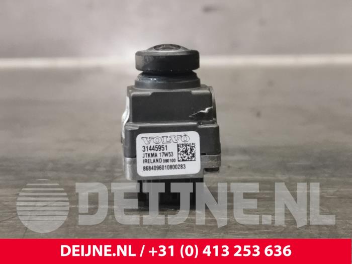 Backkamera från en Volvo XC90 II 2.0 T8 16V Twin Engine AWD 2017