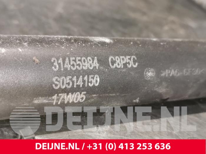 Gasfjäder, höger bak från en Volvo XC90 II 2.0 T8 16V Twin Engine AWD 2017