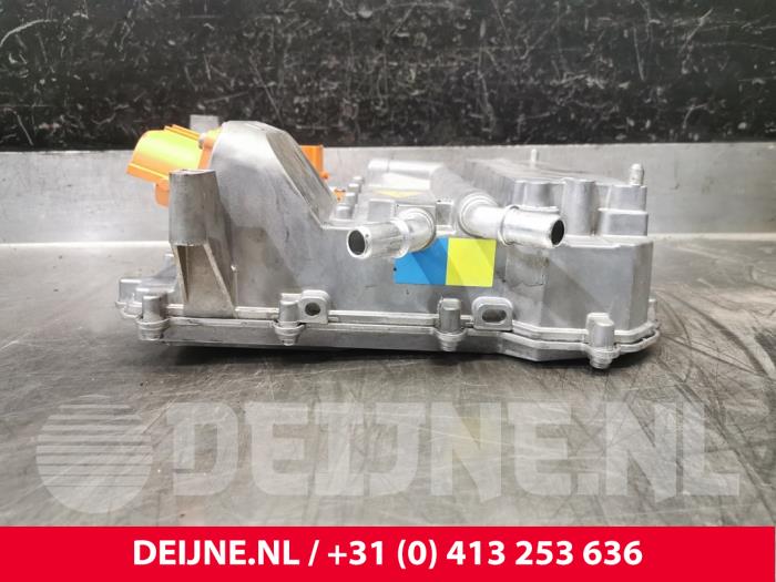 DC/CD-omvandlare från en Volvo XC90 II 2.0 T8 16V Twin Engine AWD 2017