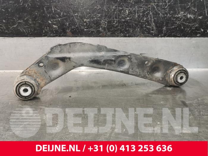 Bakre övre gaffelben, vänster från en Volvo XC90 II 2.0 T8 16V Twin Engine AWD 2017