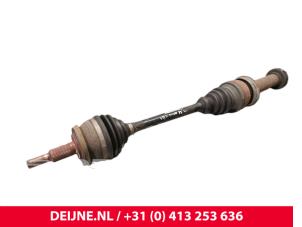 Używane Os napedowa prawy przód Volkswagen Transporter T5 1.9 TDi Cena € 151,25 Z VAT oferowane przez van Deijne Onderdelen Uden B.V.