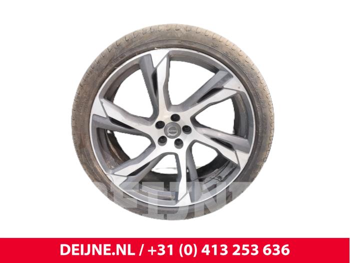 Hjuluppsättning från en Volvo XC90 II 2.0 T8 16V Twin Engine AWD 2017