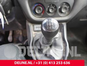 Gebruikte Versnellingspook Fiat Doblo Cargo (263) 1.3 D Multijet Prijs € 96,80 Inclusief btw aangeboden door van Deijne Onderdelen Uden B.V.