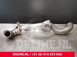 Gebruikte Intercooler Buis Peugeot Expert (V1/VA/VB/VE/VF/VT/VY) 2.0 Blue HDi 180 16V Prijs € 96,80 Inclusief btw aangeboden door van Deijne Onderdelen Uden B.V.