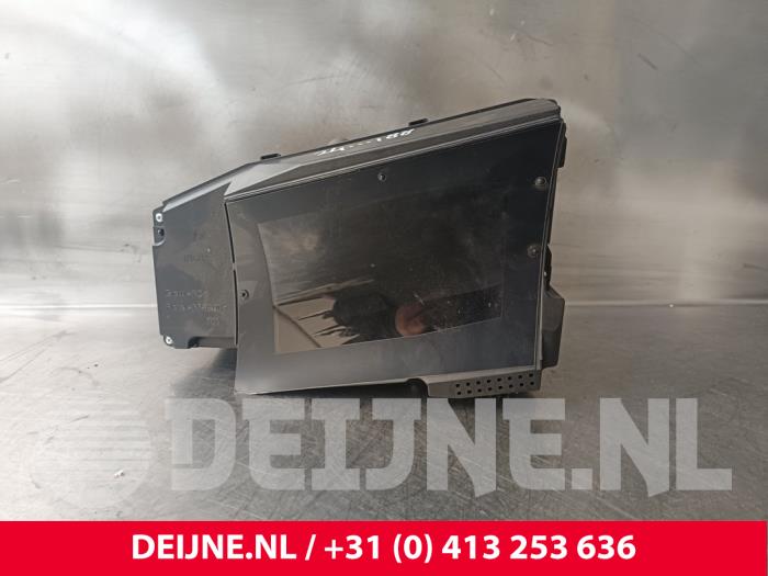 Head-up-display (HUD) från en Volvo XC90 II 2.0 T8 16V Twin Engine AWD 2017