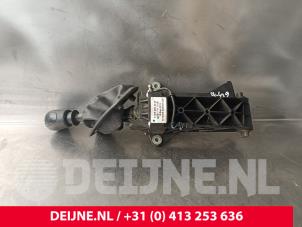 Begagnade Växelspak Mercedes Sprinter 3,5t (906.63) 313 CDI 16V Pris € 60,50 Inklusive moms erbjuds av van Deijne Onderdelen Uden B.V.