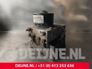Gebruikte ABS Pomp Volvo S60 I (RS/HV) 2.4 20V 140 Prijs € 110,00 Margeregeling aangeboden door van Deijne Onderdelen Uden B.V.