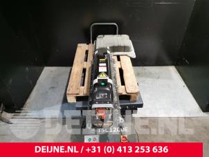 Używane Akumulator (Hybryda) Lynk &amp; Co 01 1.5 PHEV Cena € 726,00 Z VAT oferowane przez van Deijne Onderdelen Uden B.V.