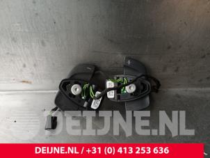 Gebruikte Schakelflipper set Mercedes C (W205) C-220 2.2 CDI BlueTEC, C-220 d 16V Prijs € 40,00 Margeregeling aangeboden door van Deijne Onderdelen Uden B.V.