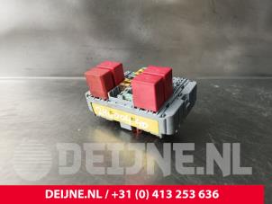 Begagnade Säkringsbox Citroen Jumper (U9) 2.2 Blue HDi 140 Pris € 133,10 Inklusive moms erbjuds av van Deijne Onderdelen Uden B.V.