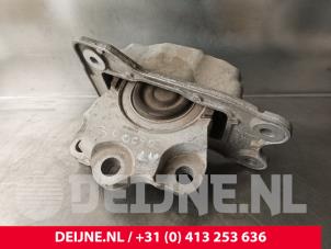 Begagnade Motorfäste Volvo XC60 II (UZ) 2.0 B4 16V Mild Hybrid AWD Pris € 50,00 Marginaltabell erbjuds av van Deijne Onderdelen Uden B.V.