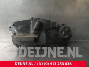 Używane Przelacznik pozycji fotela Tesla Model S Cena € 48,40 Z VAT oferowane przez van Deijne Onderdelen Uden B.V.