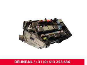 Begagnade Säkringsbox Lynk &amp; Co 01 1.5 PHEV Pris € 181,50 Inklusive moms erbjuds av van Deijne Onderdelen Uden B.V.