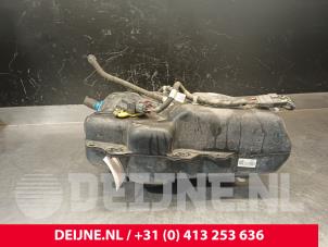 Gebruikte Adblue tank Ford Transit Custom 2.0 TDCi 16V Eco Blue 170 Prijs € 484,00 Inclusief btw aangeboden door van Deijne Onderdelen Uden B.V.