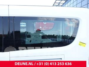 Begagnade Extra fönster, 4-dörrars, vänster Fiat Doblo Cargo (263) 1.4 16V Pris € 90,75 Inklusive moms erbjuds av van Deijne Onderdelen Uden B.V.