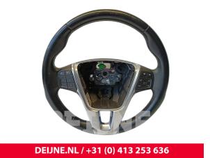 Gebruikte Stuurwiel Volvo V40 (MV) 2.0 D4 16V Prijs € 50,00 Margeregeling aangeboden door van Deijne Onderdelen Uden B.V.