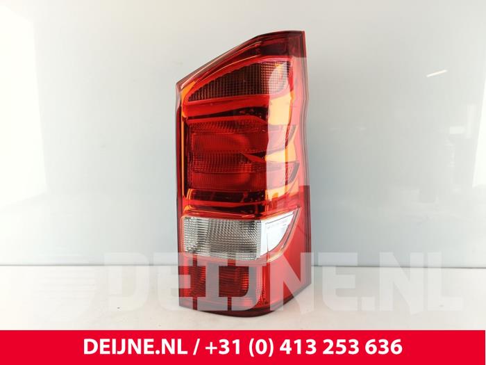 Baklykta, höger från en Mercedes-Benz Vito (447.6) 2.2 114 CDI 16V 2019