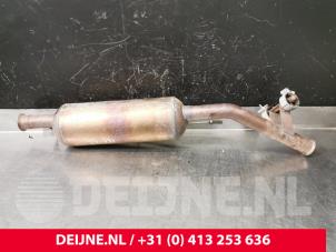 Gebruikte Roetfilter Peugeot Expert (V1/VA/VB/VE/VF/VT/VY) 1.6 Blue HDi 95 16V Prijs € 363,00 Inclusief btw aangeboden door van Deijne Onderdelen Uden B.V.