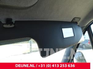 Gebruikte Zonneklep Iveco New Daily IV 29L10 Prijs € 48,40 Inclusief btw aangeboden door van Deijne Onderdelen Uden B.V.