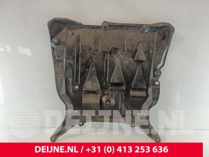 Gebruikte Motor Beschermplaat Volvo XC90 I 2.9 T6 24V Prijs € 40,00 Margeregeling aangeboden door van Deijne Onderdelen Uden B.V.