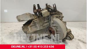 Używane Skrzynia biegów Peugeot Boxer (U9) 2.0 BlueHDi 130 Cena € 1.542,75 Z VAT oferowane przez van Deijne Onderdelen Uden B.V.