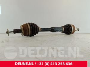 Używane Os napedowa lewy przód Volvo XC60 I (DZ) 2.0 D4 16V Cena € 200,00 Procedura marży oferowane przez van Deijne Onderdelen Uden B.V.