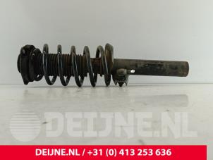 Begagnade Stötdämparstång, höger fram Volkswagen Caddy Pris € 84,70 Inklusive moms erbjuds av van Deijne Onderdelen Uden B.V.