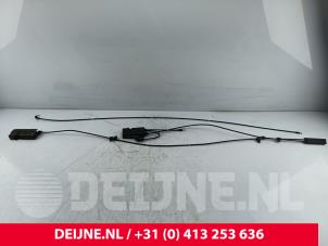 Begagnade Låsmekanism, motorhuv Volvo V90 II (PW) 2.0 D3 16V Pris € 310,00 Marginaltabell erbjuds av van Deijne Onderdelen Uden B.V.