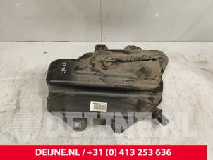 Begagnade AdBlue-tank Mercedes Vito (447.6) 1.6 111 CDI 16V Pris € 181,50 Inklusive moms erbjuds av van Deijne Onderdelen Uden B.V.