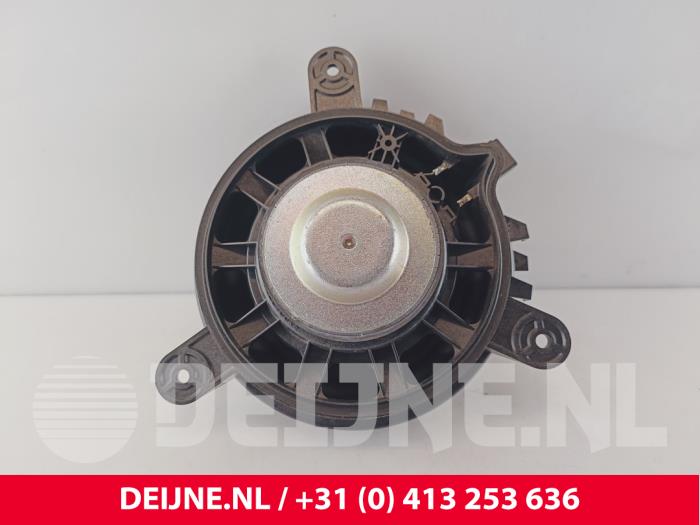 Högtalare från en Volvo V40 (MV) 2.0 T3 16V 2018