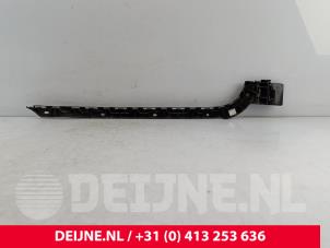 Gebruikte Bumpersteun links-achter Mercedes Vito (447.6) 1.6 111 CDI 16V Prijs € 24,20 Inclusief btw aangeboden door van Deijne Onderdelen Uden B.V.