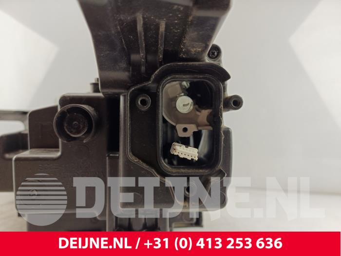 Strålkastare, höger från en BYD Atto 3 60kWh 2024