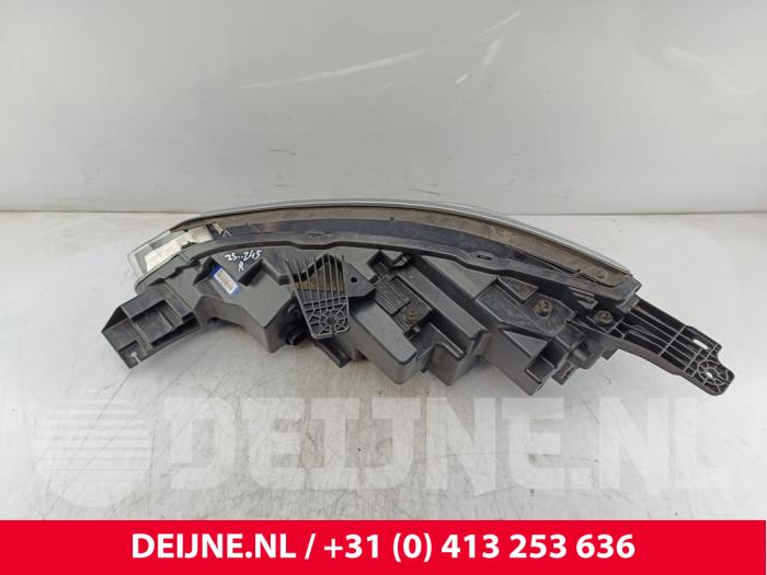 Strålkastare, höger från en BYD Atto 3 60kWh 2024