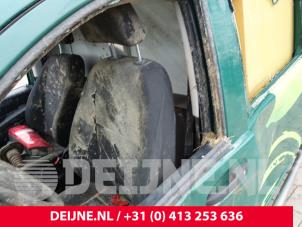 Używane Fotel lewy Mercedes eVito Tourer (447.7) 90 kWh Cena na żądanie oferowane przez van Deijne Onderdelen Uden B.V.