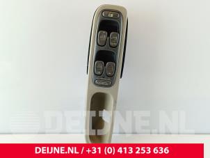 Begagnade Brytare, eldrivna fönster Volvo C70 (NC) 2.0 T 20V Pris € 110,00 Marginaltabell erbjuds av van Deijne Onderdelen Uden B.V.