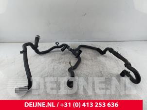 Gebruikte Radiateurslang Ford Transit Custom 2.0 EcoBlue 110 Prijs € 151,25 Inclusief btw aangeboden door van Deijne Onderdelen Uden B.V.