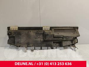 Begagnade Torpedgaller Ford Transit Custom 2.2 TDCi 16V FWD Pris € 108,90 Inklusive moms erbjuds av van Deijne Onderdelen Uden B.V.