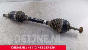 Używane Os napedowa lewy przód Mercedes eVito Tourer (447.7) 90 kWh Cena € 272,25 Z VAT oferowane przez van Deijne Onderdelen Uden B.V.