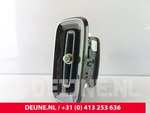 Gebruikte Luchtrooster Dashboard Volvo C40 Recharge (XK) Recharge Twin 78 kWh Prijs € 30,25 Inclusief btw aangeboden door van Deijne Onderdelen Uden B.V.