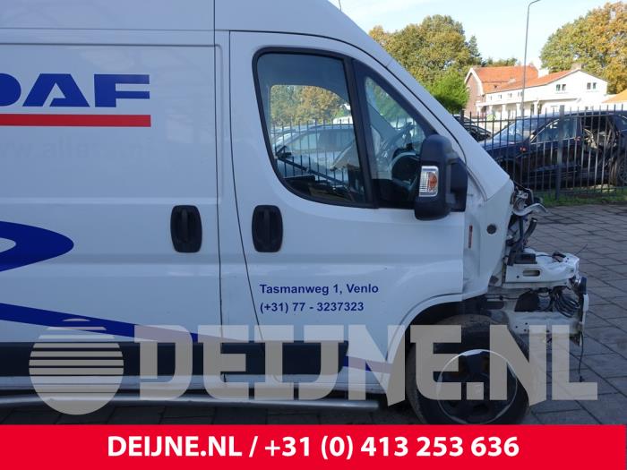Dörr, 2-dörrars, höger från en Fiat Ducato (250) 2.3 D 130 Multijet 2019
