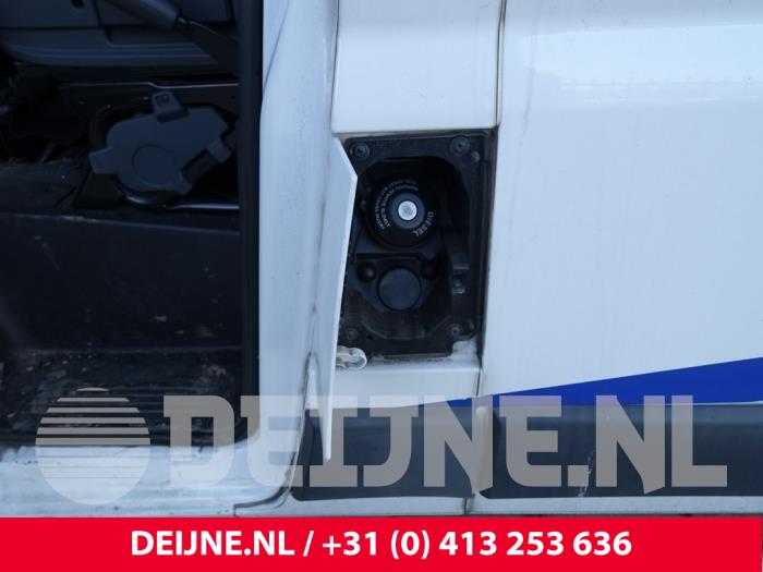 Tanklucka från en Fiat Ducato (250) 2.3 D 130 Multijet 2019