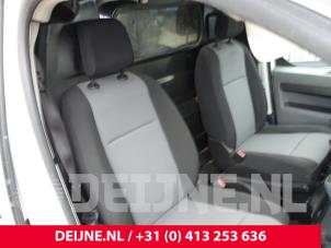 Używane Fotel prawy Citroen Jumpy 1.6 Blue HDi 95 Cena na żądanie oferowane przez van Deijne Onderdelen Uden B.V.