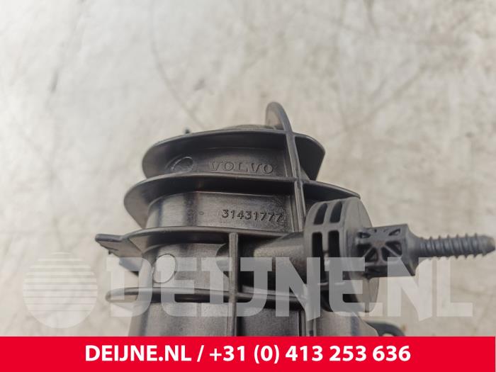 Inlaatspruitstuk van een Volvo XC90 II 2.0 T8 16V Twin Engine AWD 2017