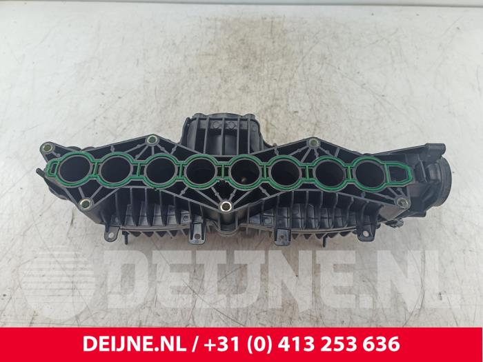 Inlaatspruitstuk van een Volvo XC90 II 2.0 T8 16V Twin Engine AWD 2017