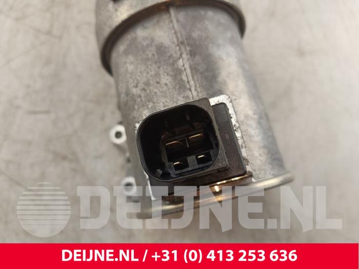 Vattenpump från en Volvo XC90 II 2.0 T8 16V Twin Engine AWD 2017