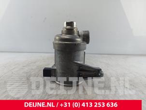 Gebruikte Koelvloeistof pomp Volvo XC90 II 2.0 T8 16V Twin Engine AWD Prijs € 75,00 Margeregeling aangeboden door van Deijne Onderdelen Uden B.V.